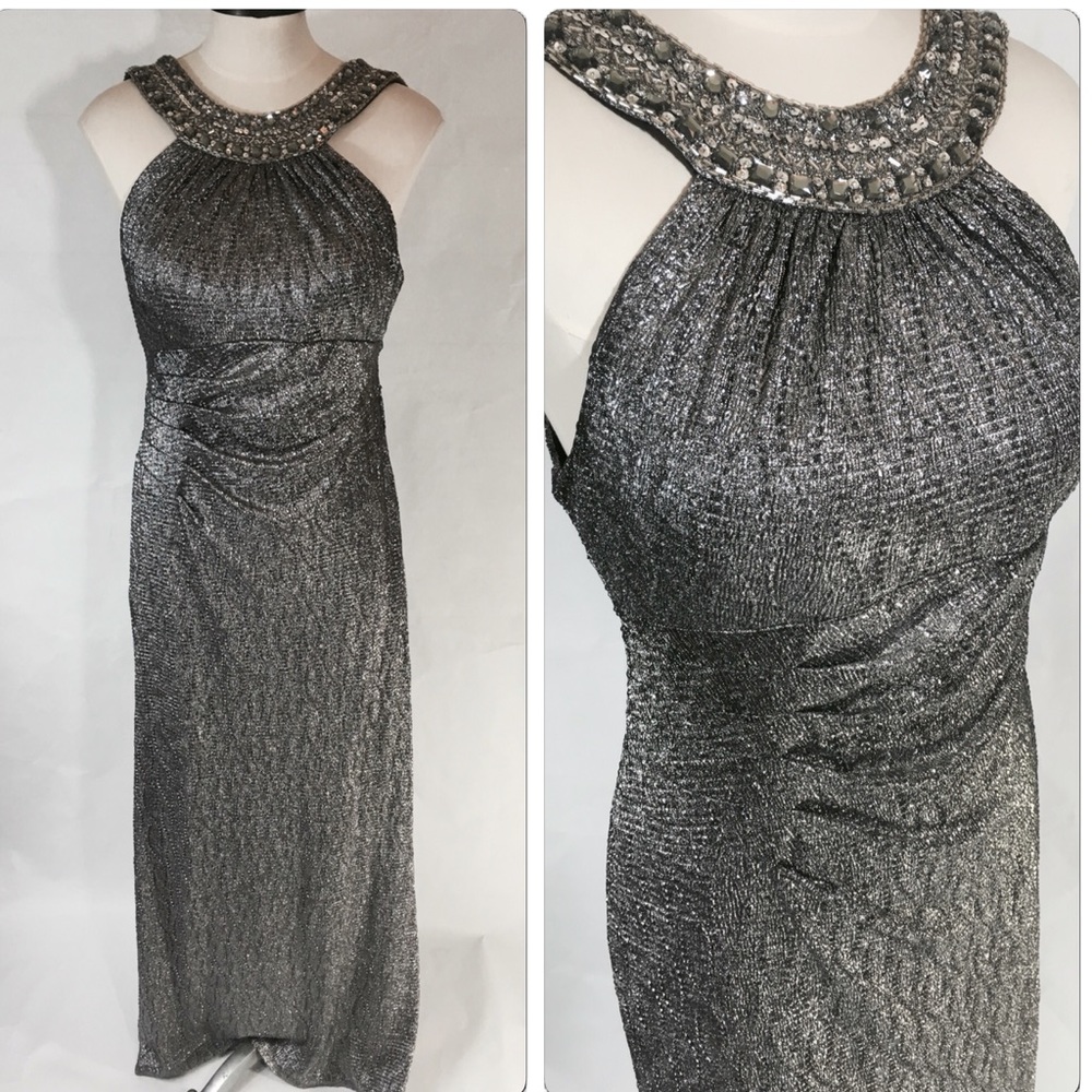 Xscape Gown‎